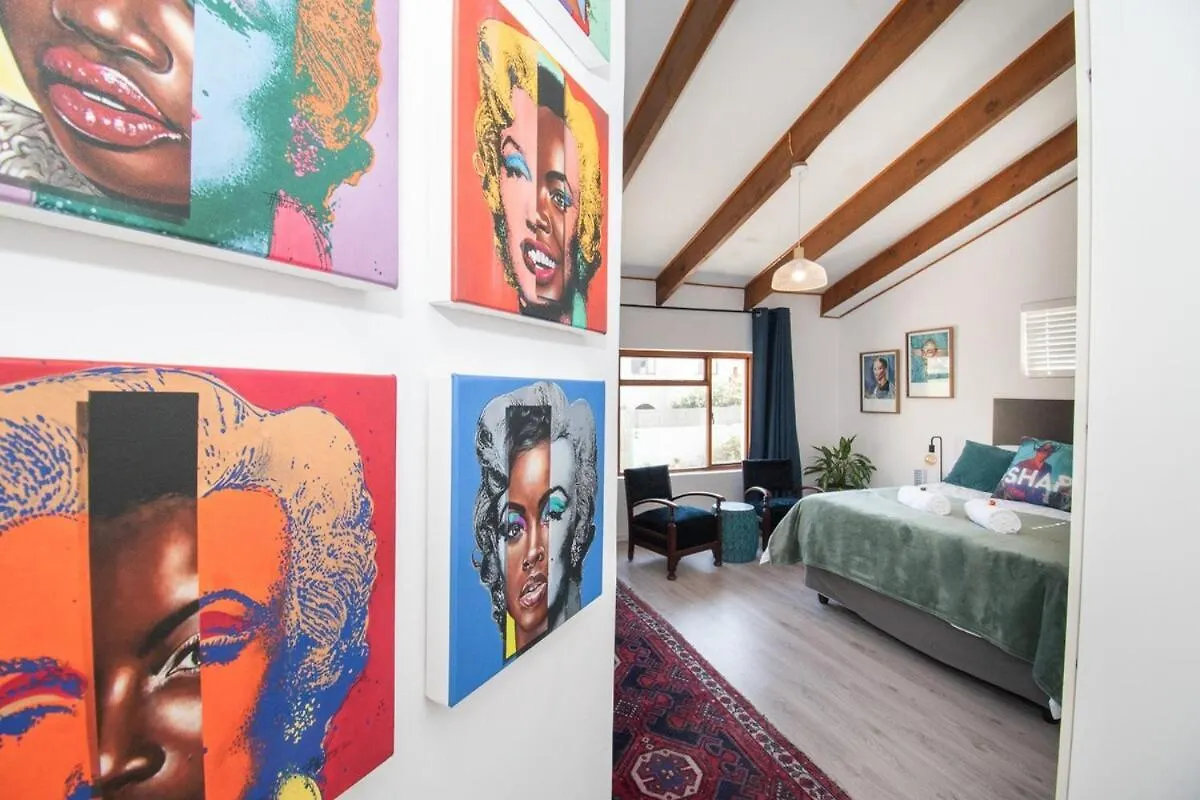Poseidon'S Pad - Eclectic 2-Bedroom Apartment In Trendy Muizenberg