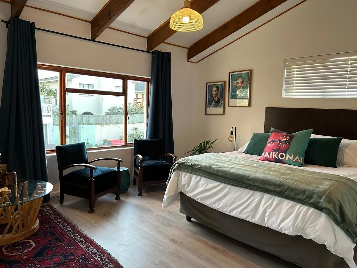 Poseidon'S Pad - Eclectic 2-Bedroom Apartment In Trendy Muizenberg South Africa