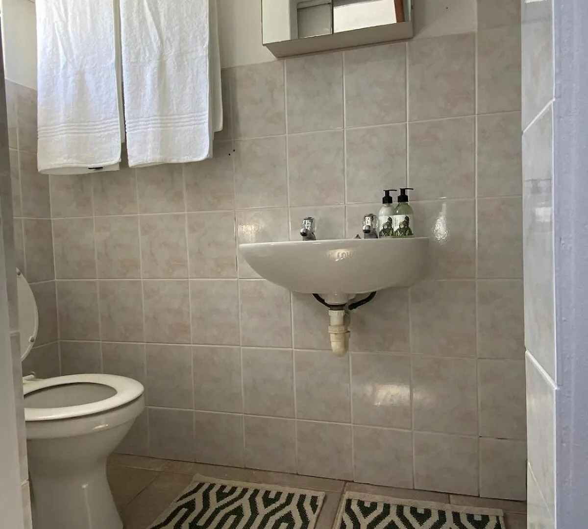 Poseidon'S Pad - Eclectic 2-Bedroom Apartment In Trendy Muizenberg